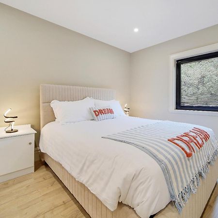 Seaview Lodge Apartment 'Sleeping 4 Guests' Rockstown Exterior foto