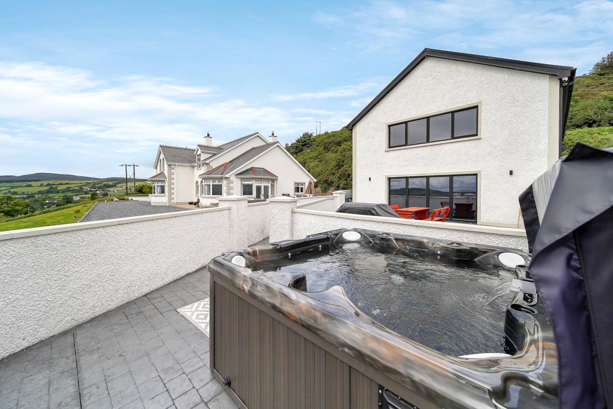 Seaview Lodge Apartment 'Sleeping 4 Guests' Rockstown Exterior foto